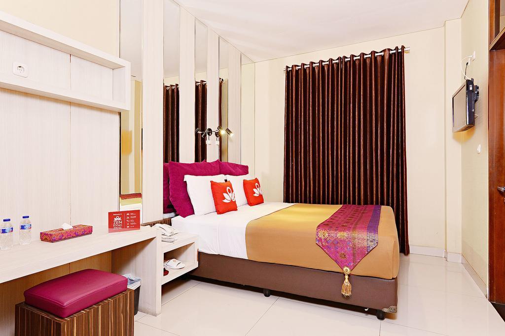 Zen Rooms Riau Natuna Bandung Exterior photo