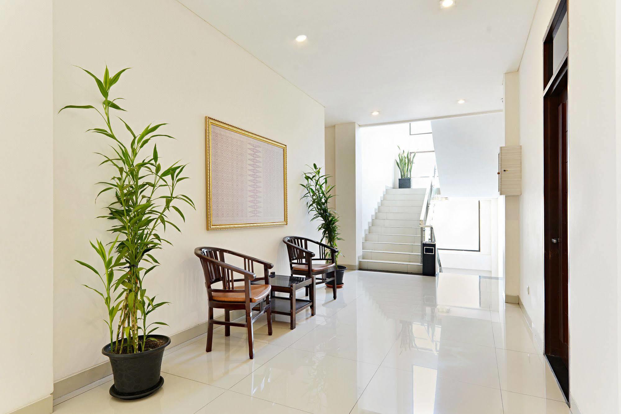 Zen Rooms Riau Natuna Bandung Exterior photo